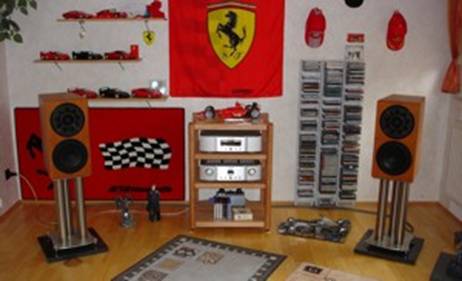 Mager ZeroBox auf Boxenstativ Treasure II